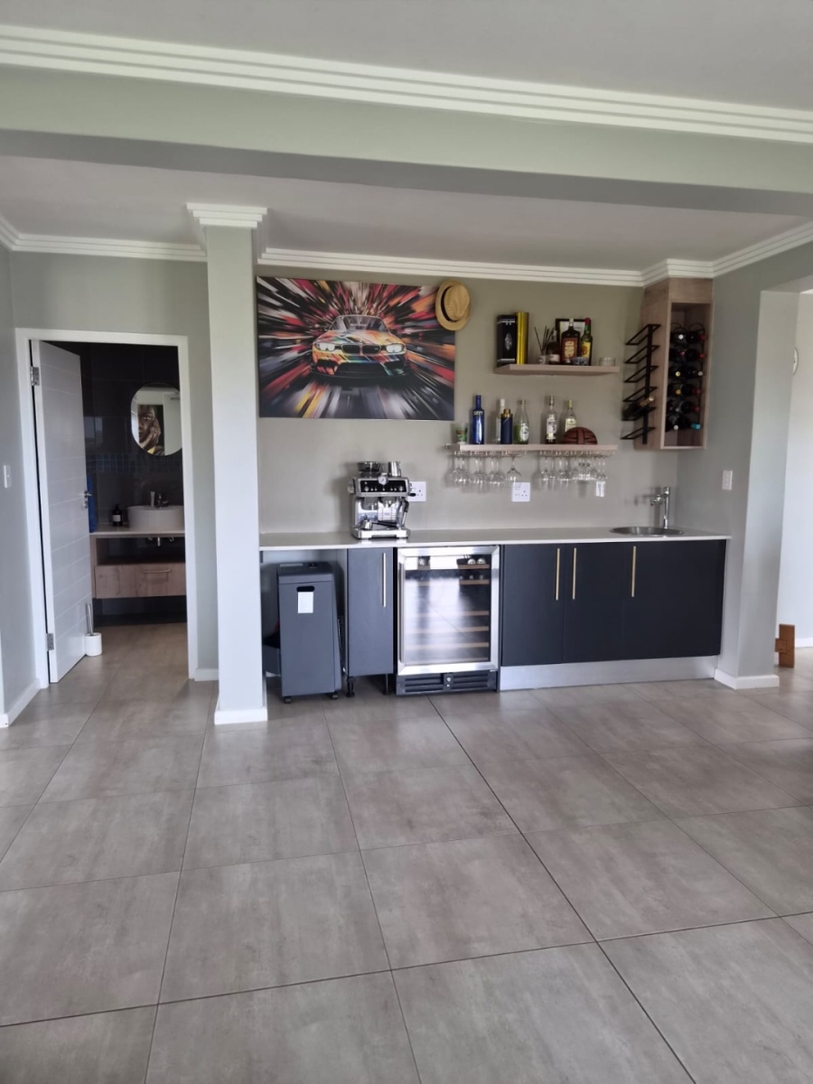2 Bedroom Property for Sale in Kidds Beach Eastern Cape